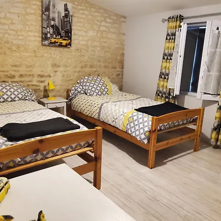 Holiday home Romantique De Type Charentais *